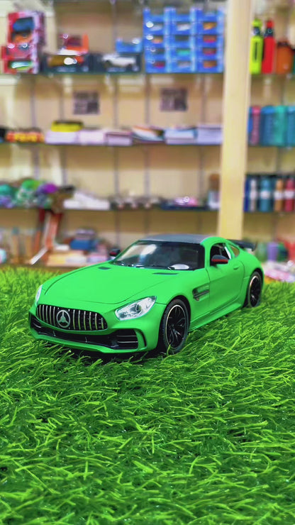 Mercedes-AMG GT R 1:24 Scale Diecast Model Car – Metallic Green | Pull Back, Light & Sound, Openable Doors